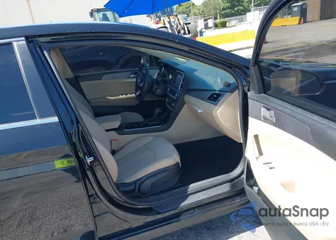 2018 Hyundai Sonata Se z USA, uszkodzony, nr VIN 5NPE24AF8JH692684